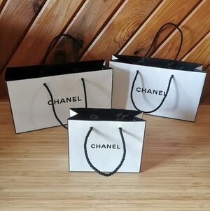Chanel Shopping Bag
